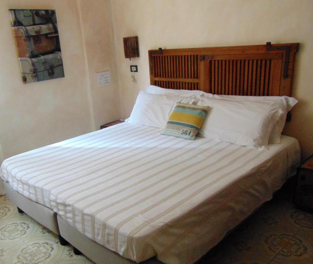 L'Antico Borgo Elena Noli Hotel Luaran gambar