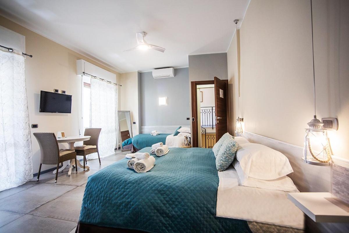 L'Antico Borgo Elena Noli Hotel Luaran gambar